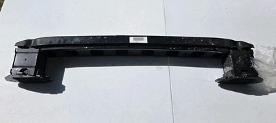 Barra de refuerzo para parachoques trasero Jeep Renegade 15-23 OEM 51958591 Foto 1 de 4