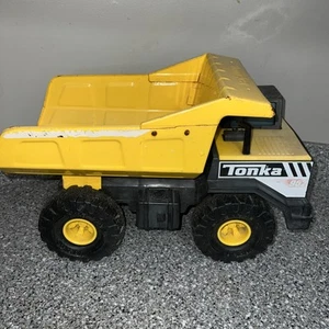 MIGHTY TONKA #952 XMB-975 METAL & PLASTIC DUMP TRUCK 16” ORIGINAL 2020 EXCELLENT - Picture 1 of 5