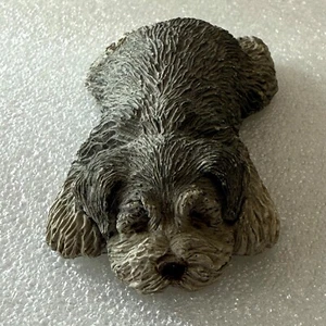 Estatuilla de perro Sandicast Sandra Brue Sleeping Lil Snoozer S47 de colección 1988 - Imagen 1 de 17