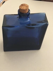 VTG COBALT BLUE TILTED RHOMBUS HANDMADE GLASS BOTTLE MEXICO HEAVY 6,5” - Picture 1 of 10