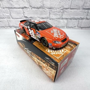 TONY STEWART 2004 HOME DEPOT 1/24 PREMIUM ACTION DIE-CAST CAR LIMITED EDITION - Bild 1 von 14