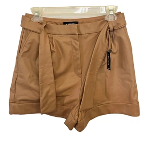 Pantalones Cortos Express Para Mujer Extreme Tiro Alto Imitación Cuero Corbata Cintura Tostado Talla 6 Nuevos con Etiquetas - Imagen 1 de 9
