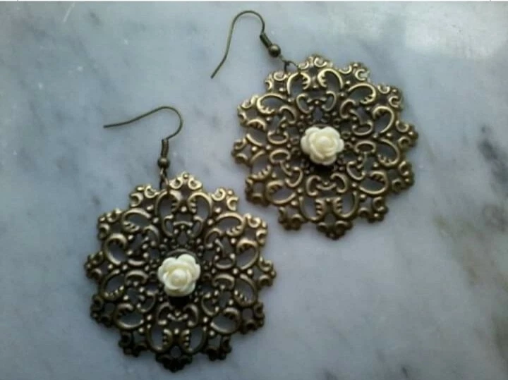 Orecchini - Immagine 1 di 1