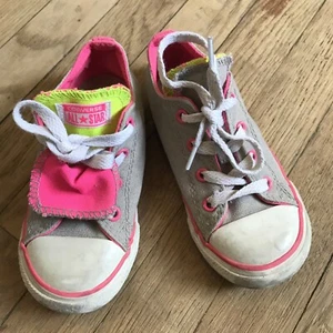 All Star grau Kinder Größe 9 Schnürschuhe neon pink limettengrün Zunge Schuh Sneaker - Bild 1 von 8