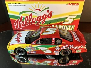 Terry Labonte #5 Kellogg's Tony 2000 Chevrolet Monte Carlo Action 1:24 7,500 - Picture 1 of 15