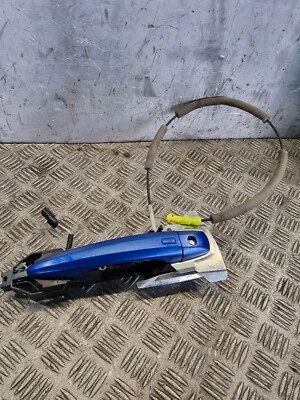 MANIJA PUERTA NISSAN JUKE CON CAÑÓN DELANTERO DERECHO F16 1.0L HOMBRE MASCOTA SUV 2024 Foto 1 de 4