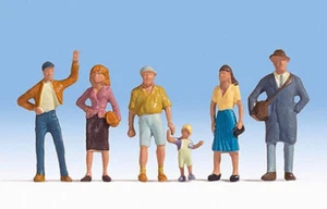 Figurines Noch N (36478): Pedestrians, Standing - Picture 1 of 1