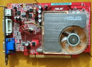 Asus ATI Radeon EAX 1600Pro 512MB 512MB - Foto 1 di 5