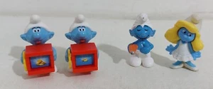 40300 Cs12 Action Figure - Lotto 4 Puffi in plastica - Picture 1 of 3
