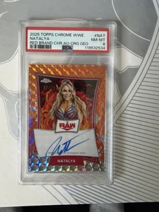 2025 Topps Chrome WE - Red Brand Autographs Natalya #Rba - Orange Refractor /25  - Bild 1 von 2