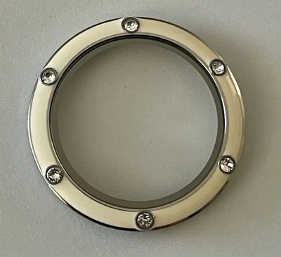 Сова оригами большая серебристая закрученная белая эмаль и хрустальное лицо только новые без ценников (ссылка No 146) - Изображение 1 из 3