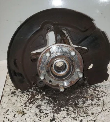 2008- 2015 Land Rover LR2 Front Left Hand Driver Spindle Knuckle Assembly Oem - Image 1 of 4