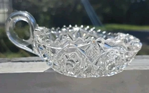 Vintage Kristall Sägezahn Stern Nuss Süßigkeiten Schmuck Schale mit Griff schwer - Bild 1 von 12