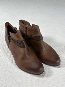 Clarks Boots Womens 9 Brown Addiy Zoie Leather Ankle Bootie Block Heel Comfy - Picture 1 of 9