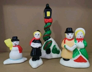 Dept. 56 Snow Village Caroler Full Set Issued 1979 Retired 1986 #50641 No Box - Picture 1 of 3