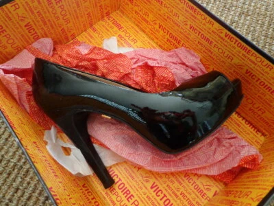 Stiletto Pumps Heels Peep-Toe POUR La VICTOIRE 6M AJAX HH BLACK PATENT w/Box - Image 1 of 4