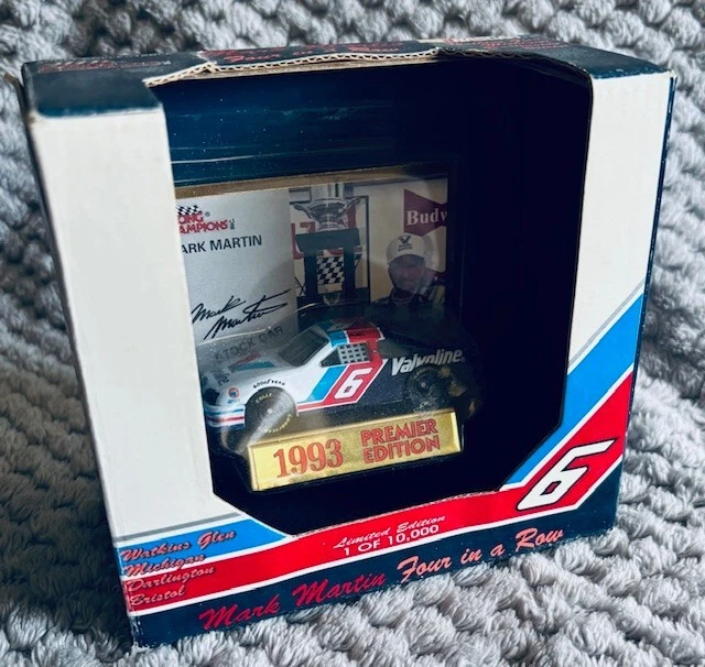 Mark Martin 1993 Four in a Row Racing Champions 1 64 Scale 1 of 10 000 NASCAR