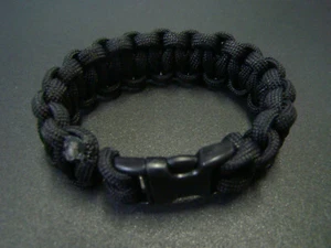 Paracord bracelet Black 7 Strand 550 LB USA made Size 5 to 10 - Picture 1 of 1