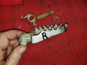 YZ450F YAMAHA 2012 (LOT2) FOOTPEG RIGHT FOOTREST 17D-27421-00-00 - Picture 1 of 4