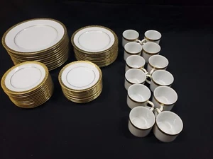 Gold Buffet Royal Gallery Set of 60 pieces Sri Lanka 1991 - Picture 1 of 23