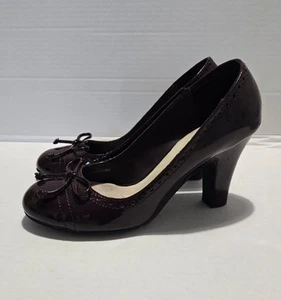 Clarks Black Patent Leather Court Shoes Heels Bow Detail Size UK 6 EU 39 - Picture 1 of 9