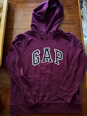 Sudadera con Capucha Gap Niños Niñas Logo Púrpura Profundo Mediana 8 Nueva Sin Etiquetas Foto 1 de 2