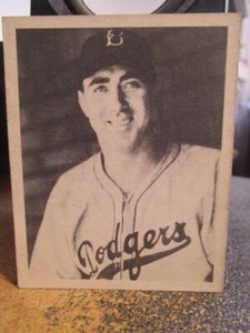 1939 Play Ball Van Lingle Mungo Card #111-Brooklyn Dodgers-XMT