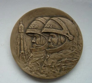 POLISH SOVIET INTERKOSMOS, COSMONAUT PILOT HERMASZEWSKI, SPACE MEDAL Soyuz - Picture 1 of 2
