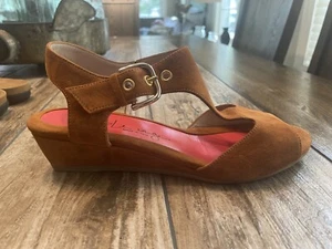 Neu Pas de Rouge rostfarbene Wildleder-Sandalen Größe 8,5 - Bild 1 von 5
