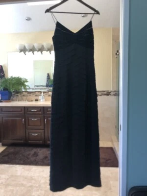 Chetta B Sherrie Bloom - Peter Noviello 长款黑色连衣裙 4 码 — 第 1/4 张图片