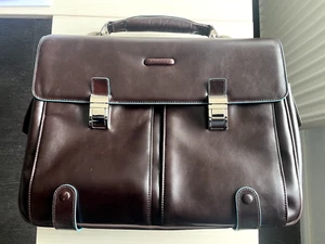 Neuwertige Aktentasche / Laptoptasche Blue Square von Piquadro aus Kalbsleder - Bild 1 von 8