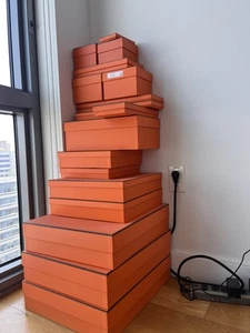 Empty Hermes boxes in perfect condition. - Picture 1 of 2
