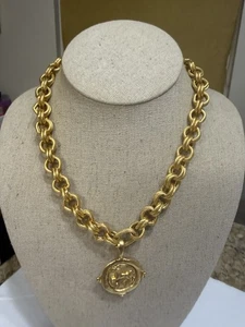 Collar Susan Shaw Caballo Intaglio Doble Eslabón Cadena Chapado en Oro - Imagen 1 de 11