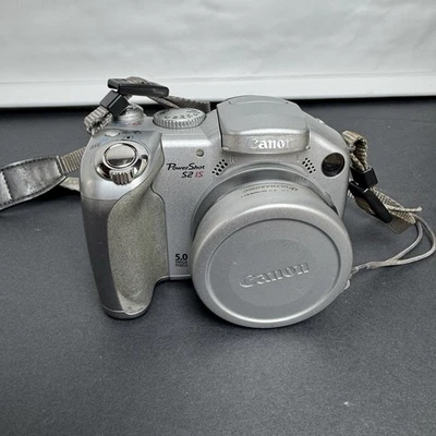 Canon PowerShot S2 IS 5.0MP Digital Camera Silver - for parts but may work - Image 1 of 4