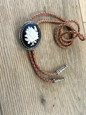 Collar de Boda Vintage Rosa Blanco Para Hombre Bolo Corbata Vaquero Occidental Padrinos de boda Foto 1 de 3