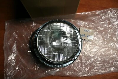 Conjunto de faros Fortpro P235348 Mack DM RT Kenworth C510 Mack 102M022AP4 Foto 1 de 4