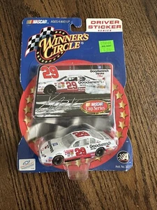 Auto 1:64 Druckguss NASCAR Kevin Harvick Rookie des Jahres 2001 Chevy Goodwrench - Bild 1 von 2