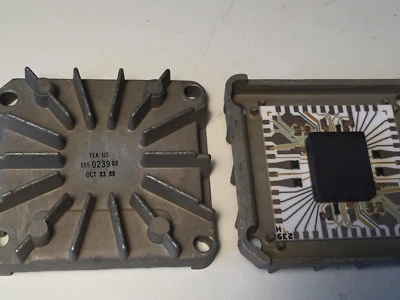 Tektronix Hybrid 155-0239-02 Hybrid-IC (A-B Trigger U500) 2400 Serie - Bild 1 von 3