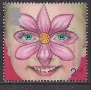 GB 2001 QE2 2nd Rights of a Child ' Flower ' Umm SG 2178 ( H766 ) - Picture 1 of 1