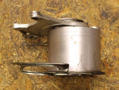 Buje rueda trasera excéntrico Ducati Hypermotard 796 939 950 1100 EVO 2010 2011 2012 Foto 1 de 4