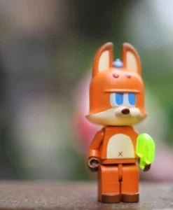 Datotoy X Q-MEN Charles Fox Orange Limited Plastic Resin Figure H4.8cm(1.9inch) - Picture 1 of 2