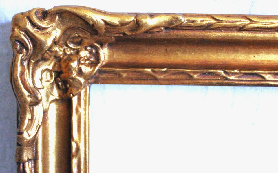 EXCELENTE ARTESANÍA ANTIGUA SE ADAPTA A MARCO DE MADERA DE 6 X 8" ORO ADORNADO DORADO 2 Foto 1 de 4