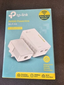 TP-Link TL-WPA4220 Kit AV600 Powerline WiFi Wireless Range Extender New In Box - Afbeelding 1 van 6