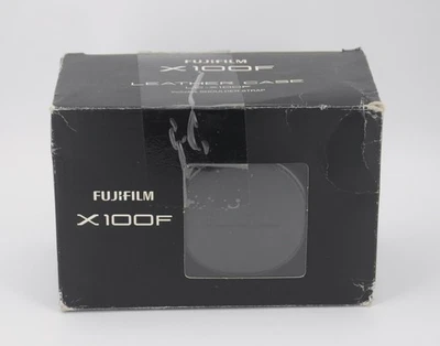 Funda de cuero Fujifilm X100F LC-X100F incluye correa para el hombro--negra Foto 1 de 4