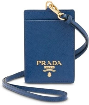 PRADA - Porta Insignia Cuero Azul Saffiano Foto 1 de 4