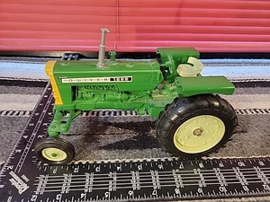 Ertl Oliver 1655 WF 1/16 Diecast Farm Tractor Replica Collectible - Picture 1 of 8