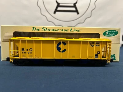 S-Helper Service S Scale Chessie (B&O) PS-2 3-Bay Covered Hopper Car 00274 - Image 1 of 4