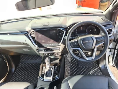 Alfombrillas personalizadas 3D hechas en AU para Isuzu Dmax 2020-actual Foto 1 de 4