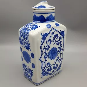Cobalt Blue And White Chinoiserie Jar & Lid, Porcelain Floral Design 8" VTG - Picture 1 of 7