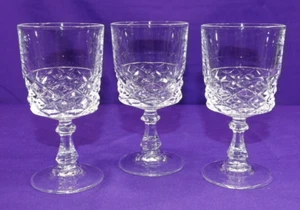 THREE BEAUTIFUL CLEAR STEMMED CRISTAL D'ARQUES 2OZ. STEM CORDIAL GLASSES DIAMOND - Picture 1 of 7